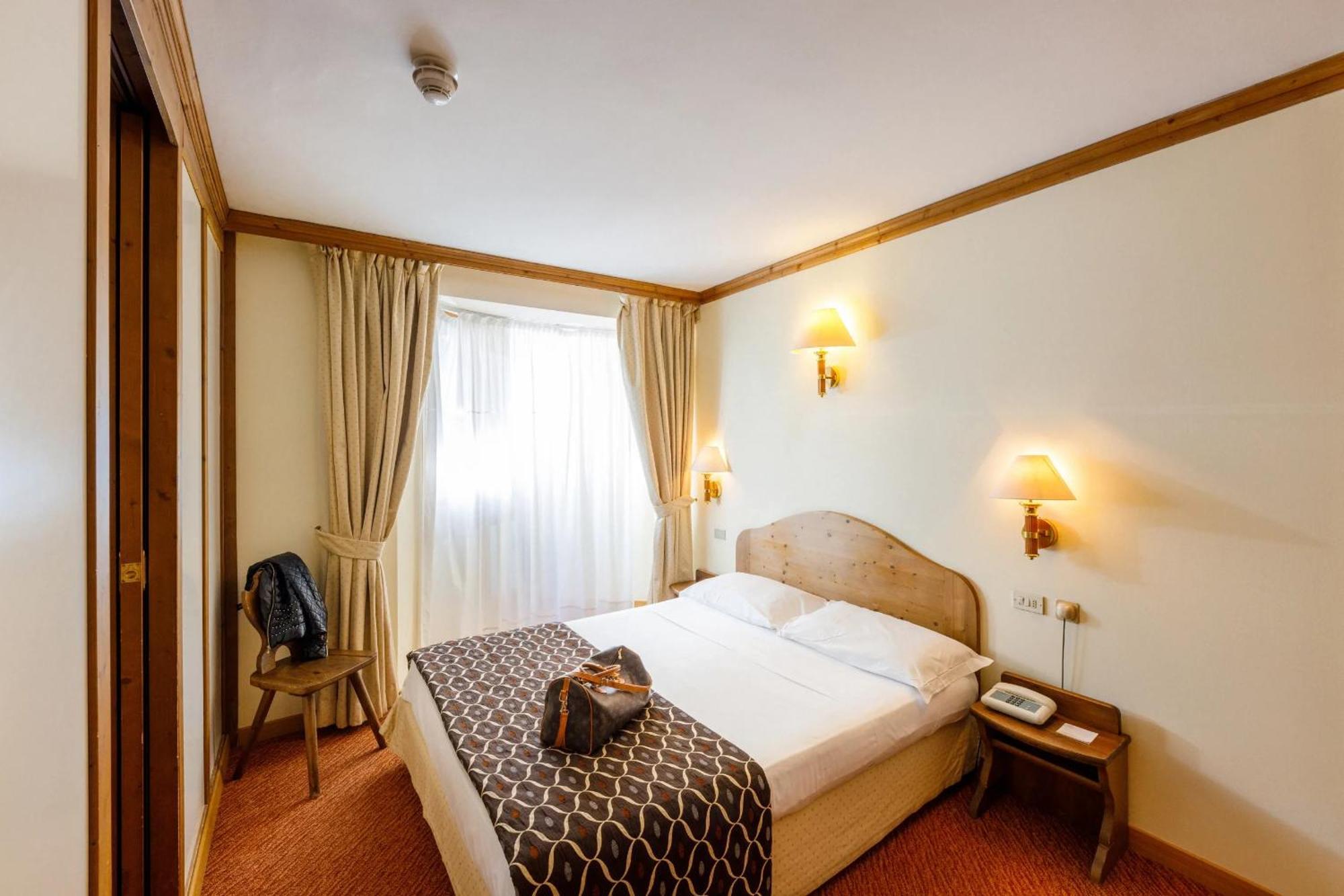 Hotel Alaska Cortina Cortina dʼAmpezzo Exteriér fotografie