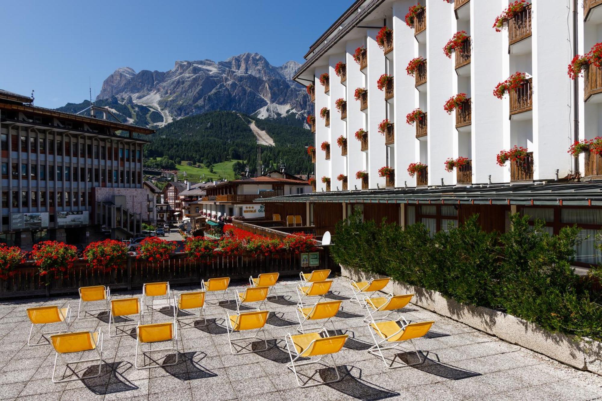 Hotel Alaska Cortina Cortina dʼAmpezzo Exteriér fotografie