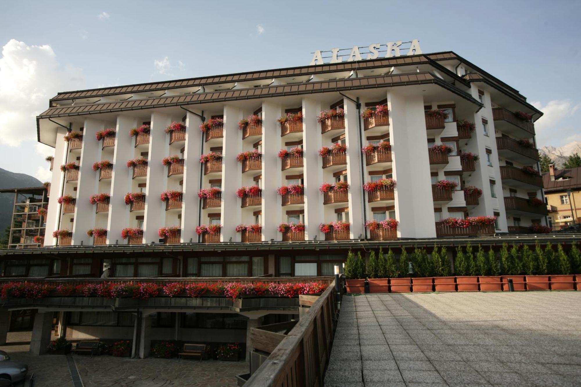 Hotel Alaska Cortina Cortina dʼAmpezzo Exteriér fotografie